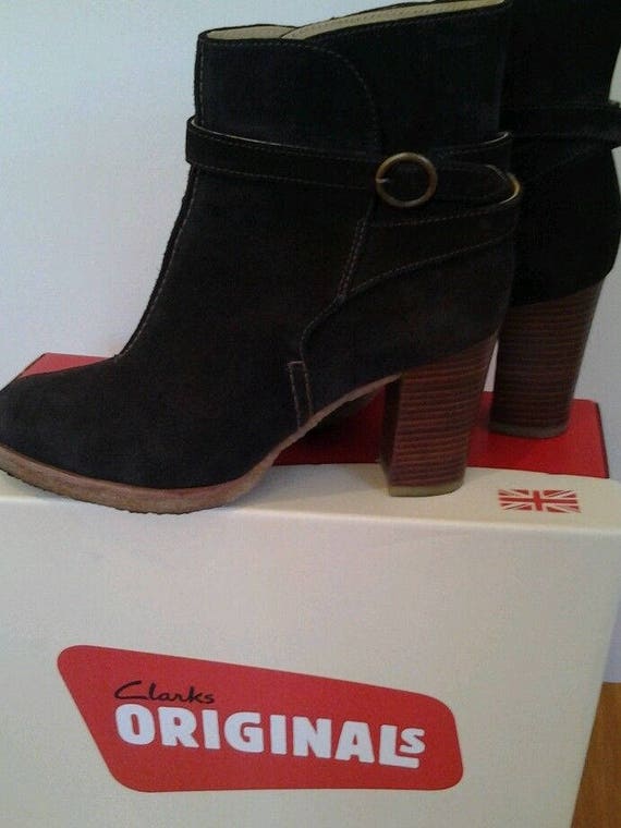 clarks ankle boots uk