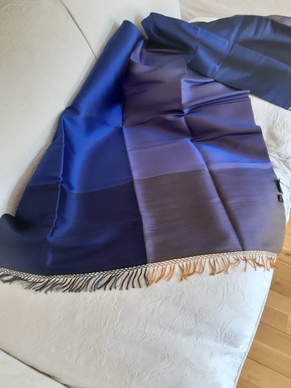 jim thompson shawl