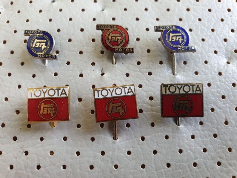 Toyota Car Vintage Enamel Pins Collection For Sale Toyota Motors Vehicle Japan Cars \u30c8\u30e8\u30bf\u81ea\u52d5\u8eca