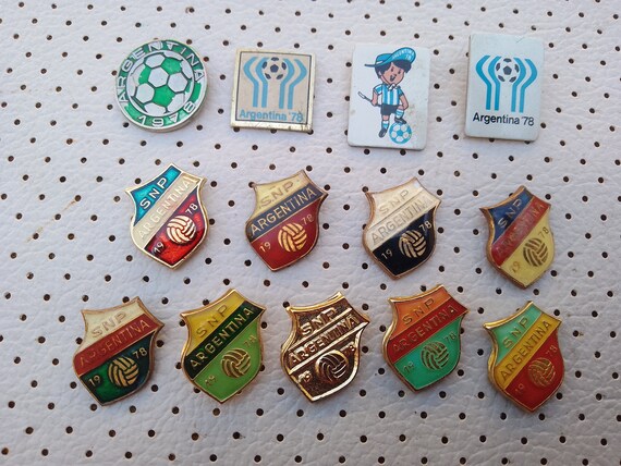 Soccer Collectibles: World Cup Soccer Pin Badge Mexico 86 Enamel