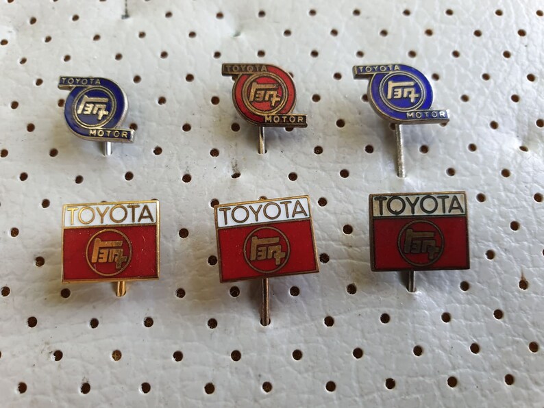 Toyota Car Vintage Enamel Pins Collection For Sale Toyota Motors Vehicle Japan Cars \u30c8\u30e8\u30bf\u81ea\u52d5\u8eca