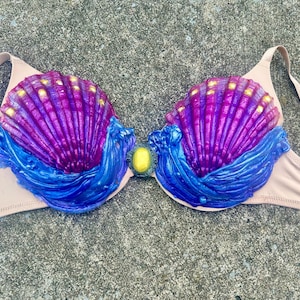 Splashy Shells top