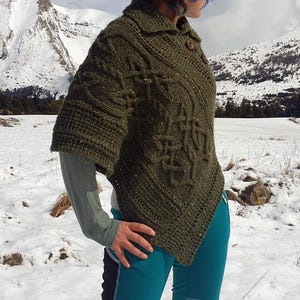 Irish / Viking cabled poncho with Tunisian Crochet detail, Aran celtic cables knitting