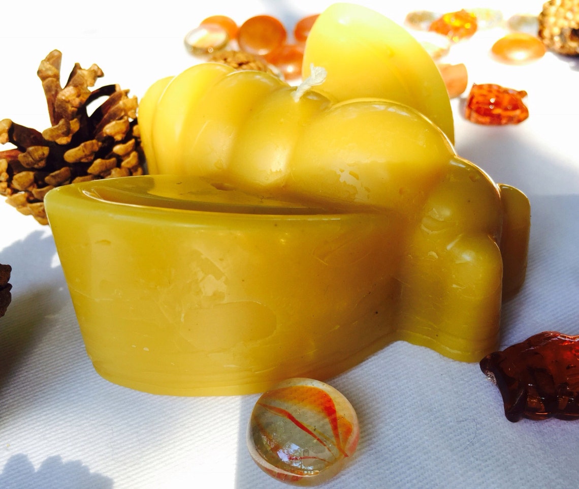 Honey Bee Candlevanila Scented100 Pure Beeswax Candleextra Etsy