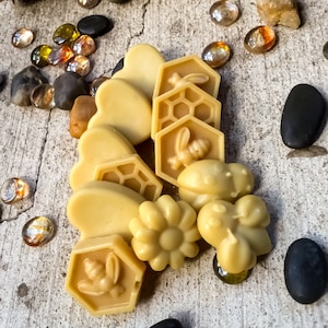 Pure organic Beeswax melts made with local Georgia beeswax in a variety of scents-natural scents-holiday scents-holiday scented beeswax melt