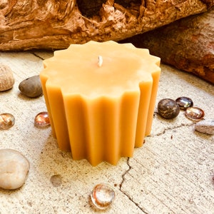 100% Pure Beeswax Pillar Candle-3x3inch Beeswax Pillar Candle-Pure Organic Beeswax Candlex-16 point star shaped pure beeswax pillar candle