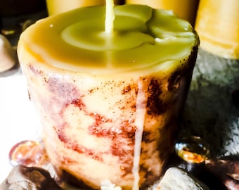 Organic Beeswax Spell Candle: Mint & Nutmeg Infused, 9oz