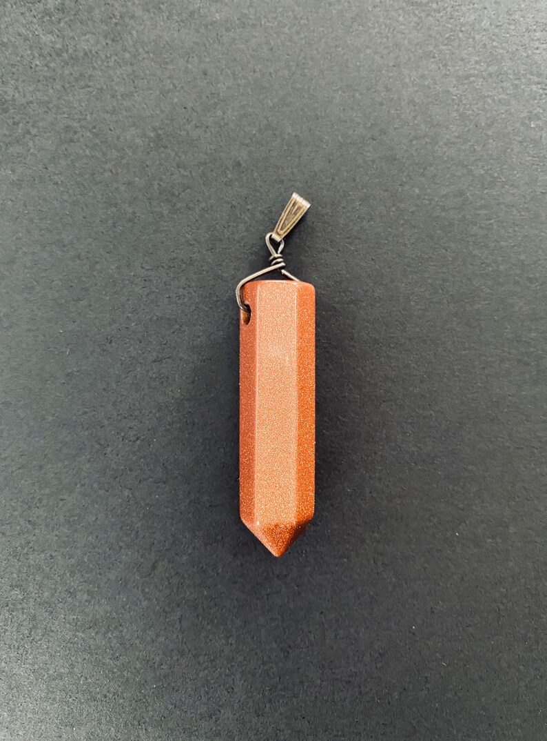 goldstone point pendant