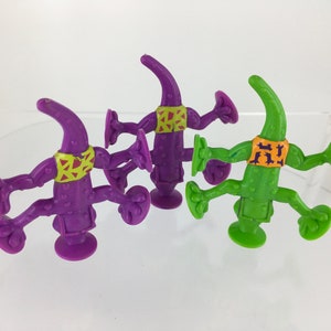Vintage 1980&#39;s Suction Cup Alligators Meal Toys  Pick an Alligator Listing