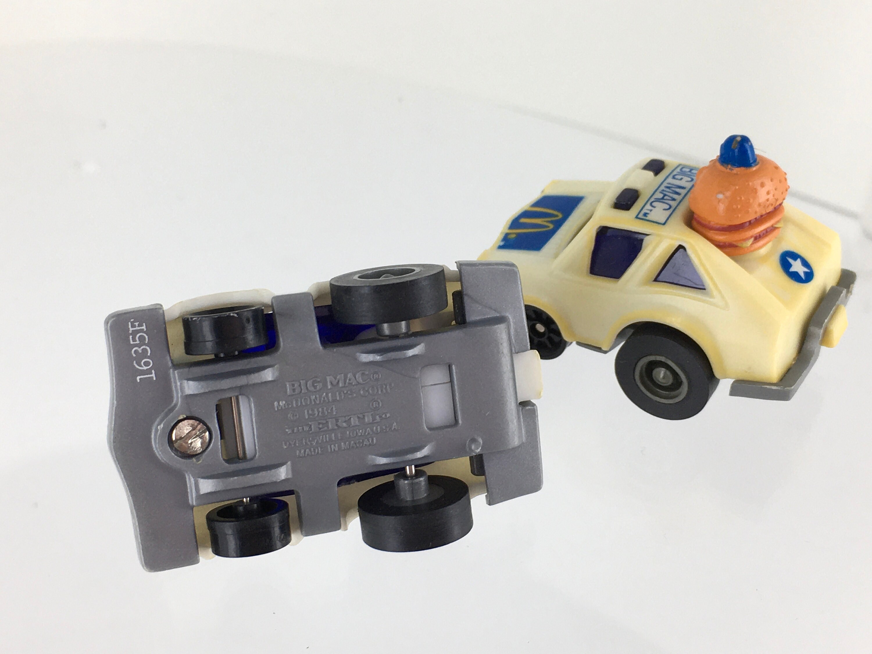 Vintage 1984 Fast Mac Pull Back Race Cars Mcdonalds Happy