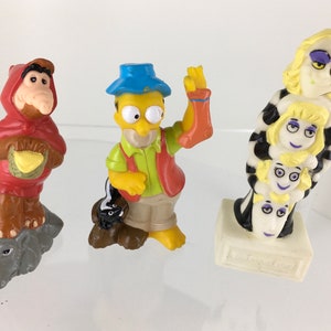 Vintage 1990 Burger King Los Simpson y Beetlejuice.  El elfo de Wendy. Adornos para tartas de juguetes de comida.