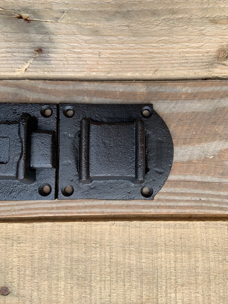Locking Barn Door Gate Latch / Large Cast Iron Latch / Antique Etsy