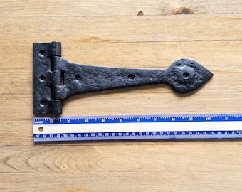 Barn Door Hinge, Heavy Duty Strap Hinge, Large Spade Cast Iron Garden Gate T Hinge, Heritage Blacksmith Reproduction