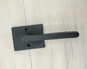 Cast Iron Lever Handle: Rustic Barn Door Pull & Coat Hook