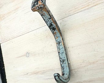 Railway Spike Hook / Cast Iron Railroad Nail Reproduction Hanger / Heavy Duty Double Coat Towel Peg