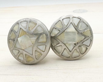 B Grade Mother Of Pearl Knob / Satin Nickel Drawer / Cupboard Cabinet Furniture Hardware Door Knob Pulls - Handmade Vintage Style