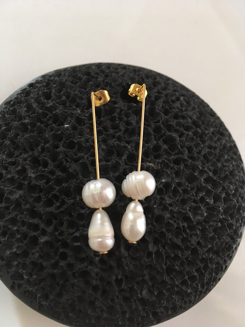 Pearl earrings Baroque pearl earrings Minimalist earrings Long drop earrings Contemporary earrings Cool pearl earrings Gift