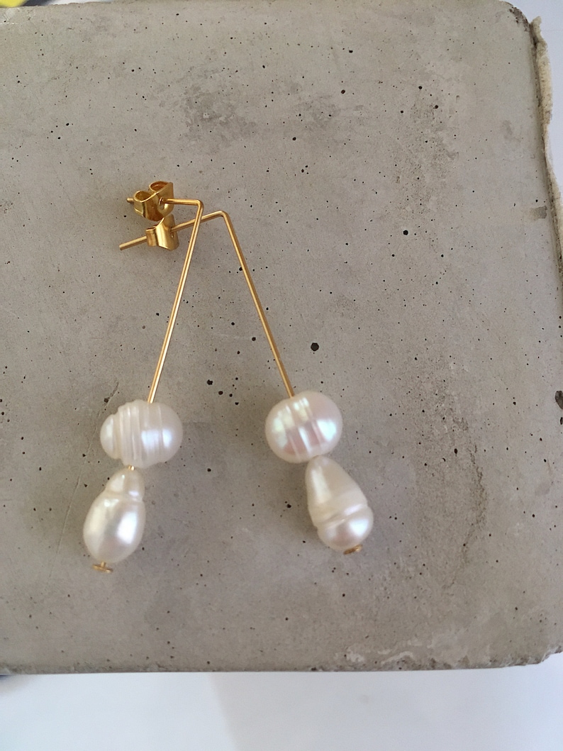 Pearl earrings Baroque pearl earrings Minimalist earrings Long drop earrings Contemporary earrings Cool pearl earrings Gift