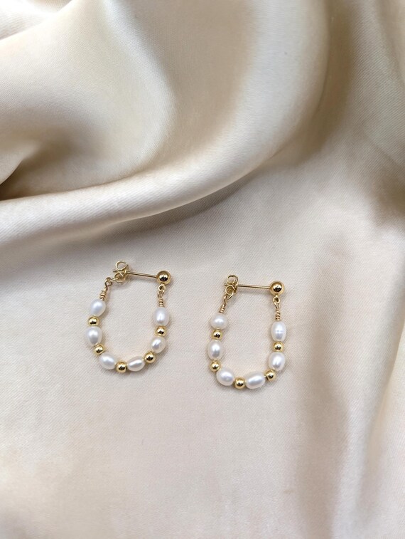 Gold Filled Pearl Hoop Earrings, Gold Pearl Huggie, Pearl Dangle Earrings, Freshwater Pearl Earrings