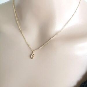 Initial Necklace, Cursive Initial Necklace, Letter Necklace, Dainty Gold Necklace, Delicate Gold Necklace Bild 2