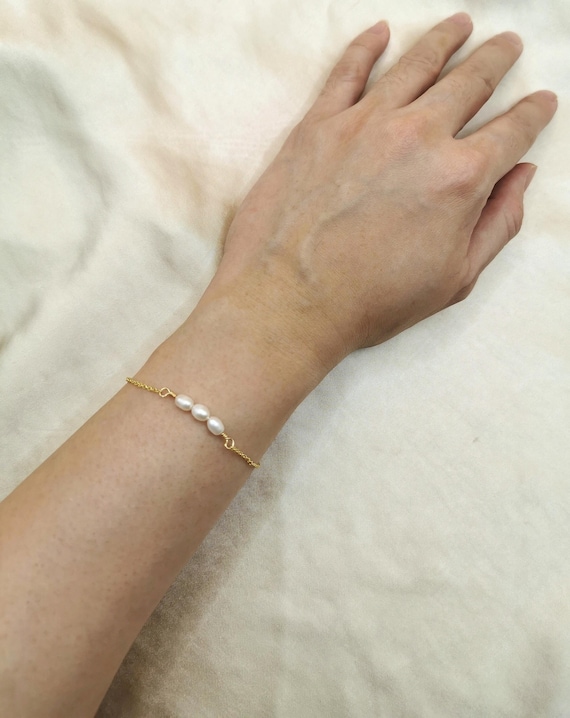 Freshwater Pearl Gold Filled Bracelet, Everyday Bracelet, Dainty Minimalist Wedding Jewelry, Elegance, Tarnish resistant