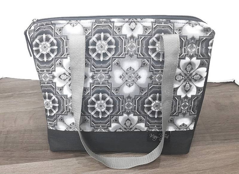 white flowers thermos insulated insulated gray For adult woman mandala Lunch bag A lunch box lunch bag