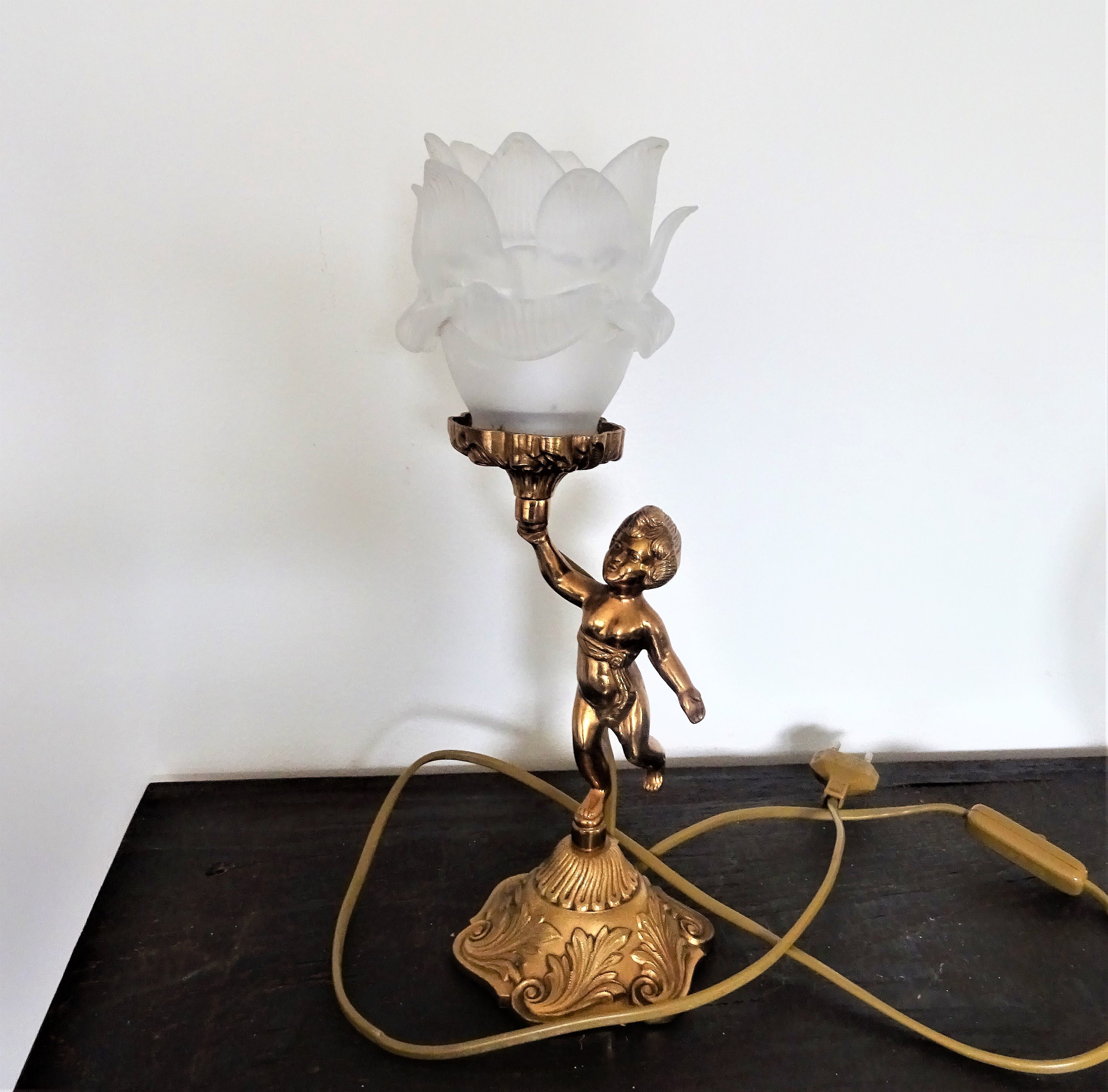 Lampe de Table 1900 à L'ange en Bronze Doré et Fleur Éclose
