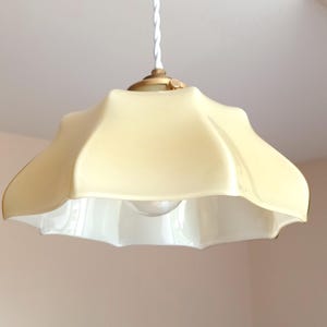 1930 Art Deco pendant light in ochre opaline
