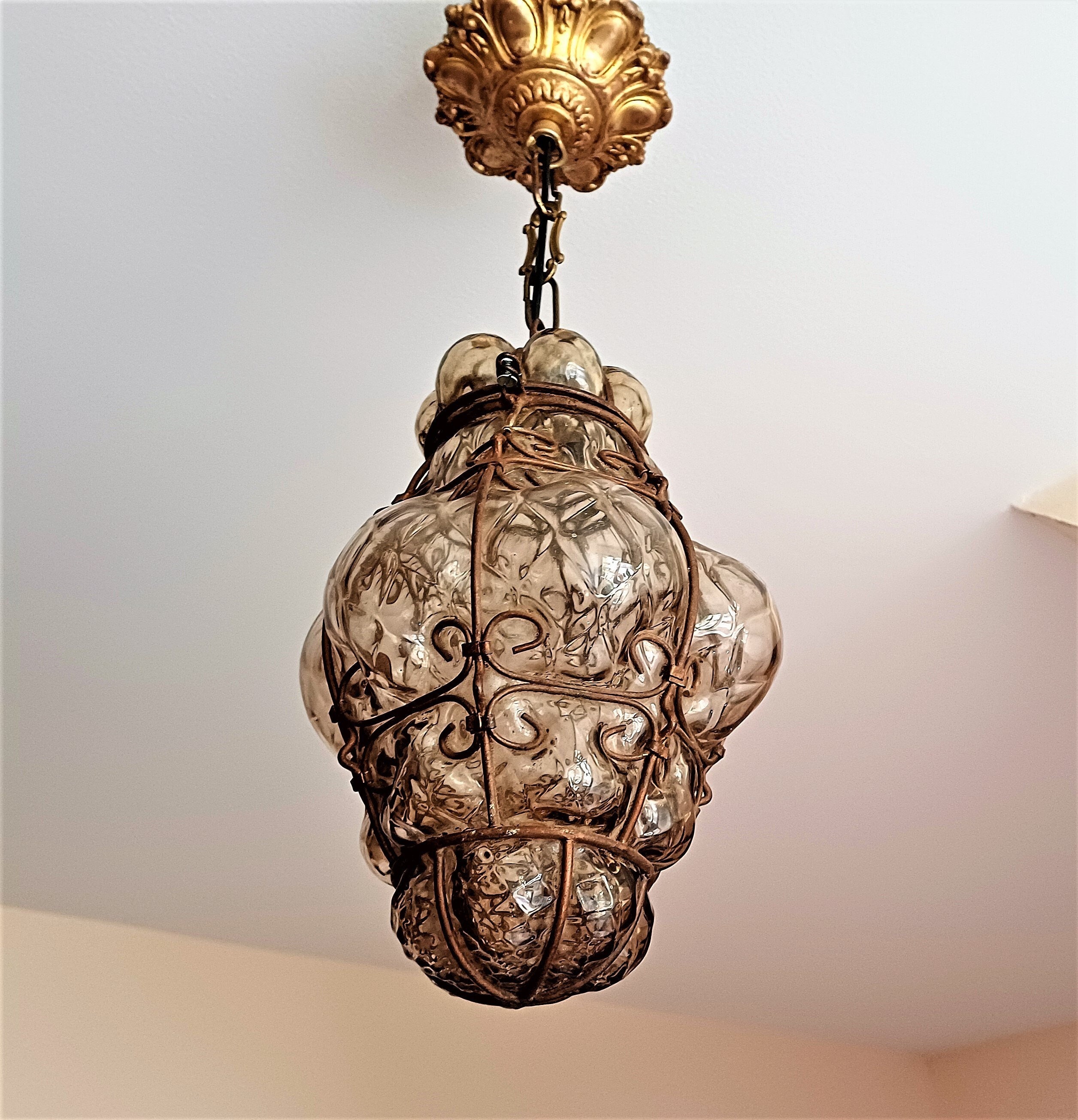 Lustre cage à pampilles et perles de verre de Venise - Lustres baroques