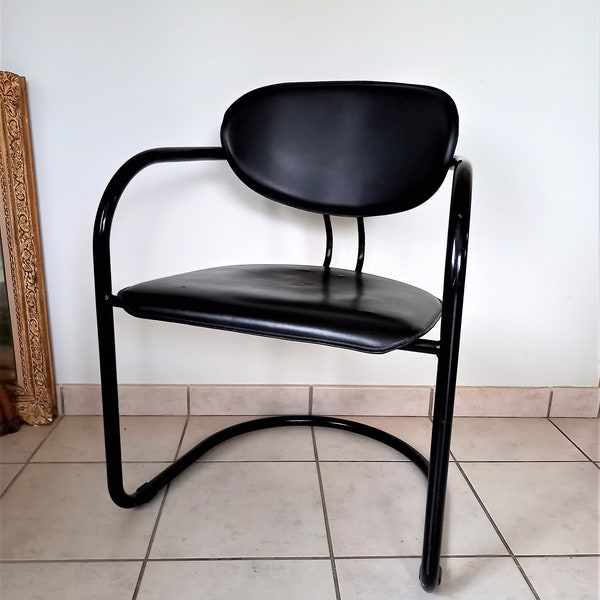 Chaise Bauhaus cuir en porte à faux