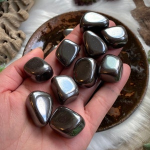 Piedras pulidas de hematita, una piedra pulida de hematita, hematita plateada no magnética, cristales de altar, dones espirituales, piedras de bolsillo