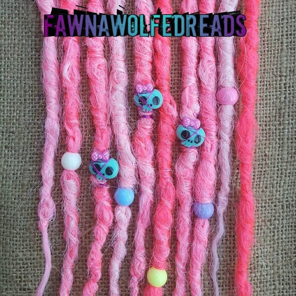 VENTA, solo 10 terminó Dreads rastas rosados, rosa rastas, extensiones pavor, Dreadlock extensiones, rastas sintéticas, rastas sintéticas