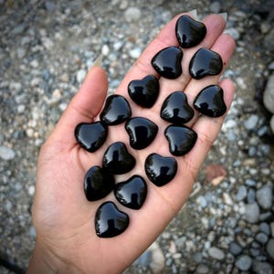 Black Obsodian Heart, Little Black Heart, ONE Crystal Heart, Gemstone Heart, Heart Shaped Crystal Carving