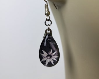 Black and White Flower Photo Earrings