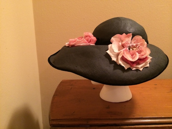 Vintage Broad-Rimmed Flower Hat