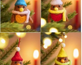 Set of 4 Felt Robins - Hanging decoration for the Christmas Tree