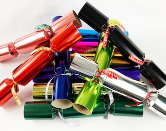 Box of 12 Colourful Bright Metallic Family Christmas Crackers