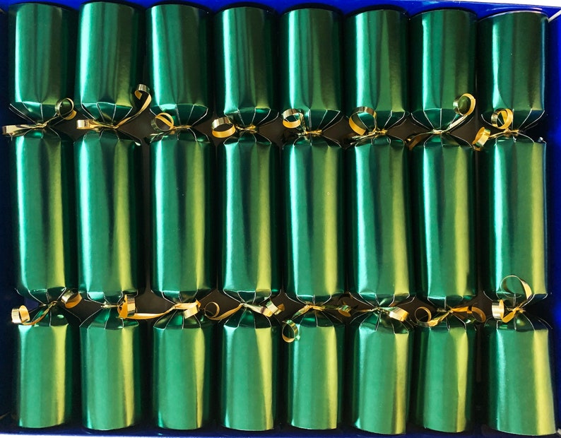 Fill Your Own Christmas Crackers Box of 8 crackers in metallic colours Green