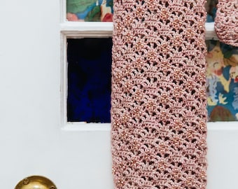 Hollicarrs Scarf Pattern by Jane Crowfoot