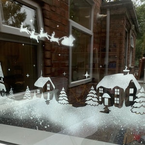 How to Decorate Windows With Spray Snow, Hunker