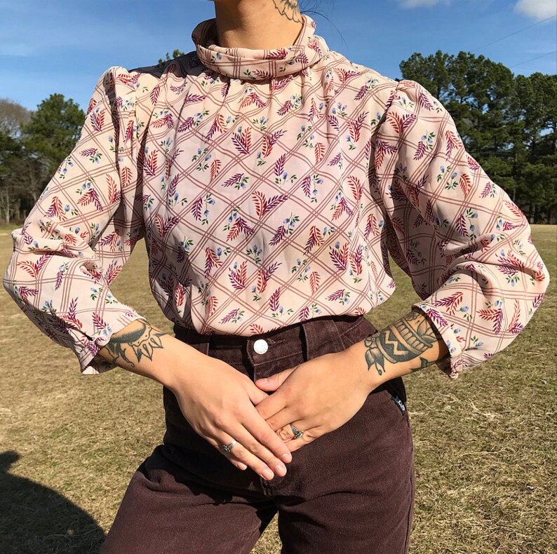 Vintage 1960\u2019s Mock Neck Fern Pattern Blouse xs small