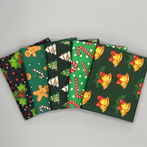 SALE Green Christmas Prints Fat Quarter Fabric Bundle - 100% Quilting Cotton - Great for Masks! - 5 FQ Assortment