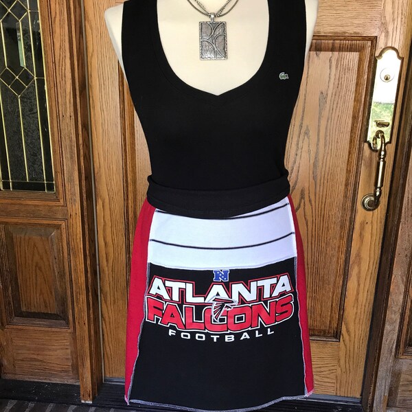 Atlanta Falcons Game Day tailgating skirt, size large