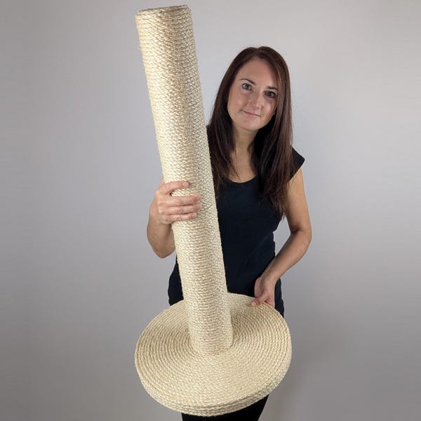 The UKs Best Cat Scratching Post - 100% Natural Plant Based Sisal Rope - Handmade in Devon by ScratchyCats since 2011!