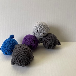 Mini Seal, Crochet Seal, Cute Seal, Seal Keychain, Seal for Keys, Seal Decor, Seal to Hang, Seal for Mirror, Desk Decor