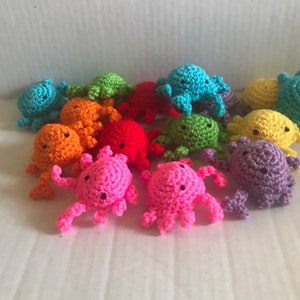Crocheted Crab, Small Crabs, handmade Crabs, Cute Crab Keychain, Crab Plushie, Dashboard Decor, Desk Decor, Rearview Mirror Decor