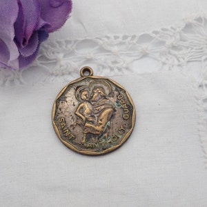 St Anthony Medallion, St Anthony Charm, Religious Medals, Religious Medallions, Vintage Charm, St Anthony Medal, Unisex Jewelry