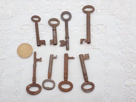 Schlüssel, antike Schlüssel, alte Schlüssel, altmodische Schlüssel, Vintage  Schlüssel, ausgefallene alte Schlüssel, echte antike große gotische  Schlüssel, einzeln verkaufend - .de