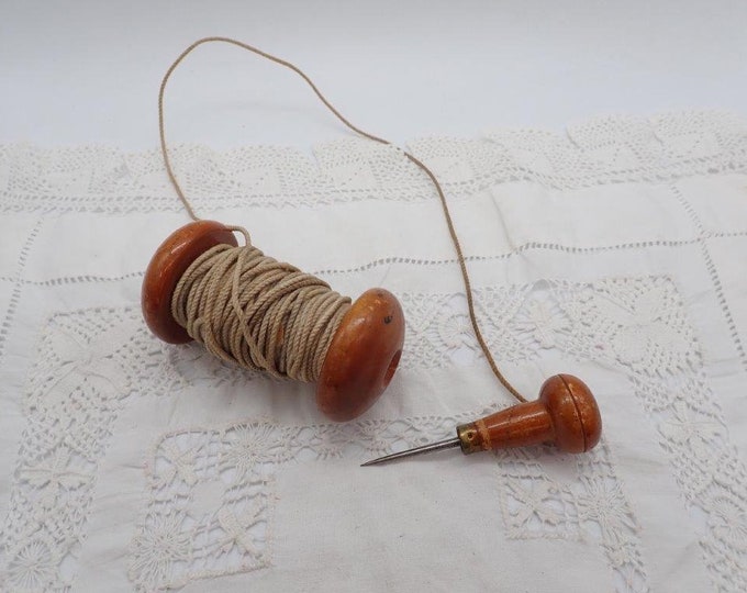 Antique Plumb Bob Line, Vintage Wooden Plumb Bob, Plumb Line, Plumb