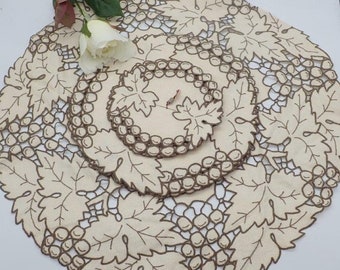 Set of 13 Embroidered Coasters & Doilies, Coasters, Doilies, Linen Coasters, Embroidered Doilies, Vintage Doily Set, Vintage Coaster Set